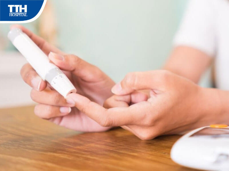 Cách kiểm soát đường huyết hiệu quả để phòng ngừa biến chứng