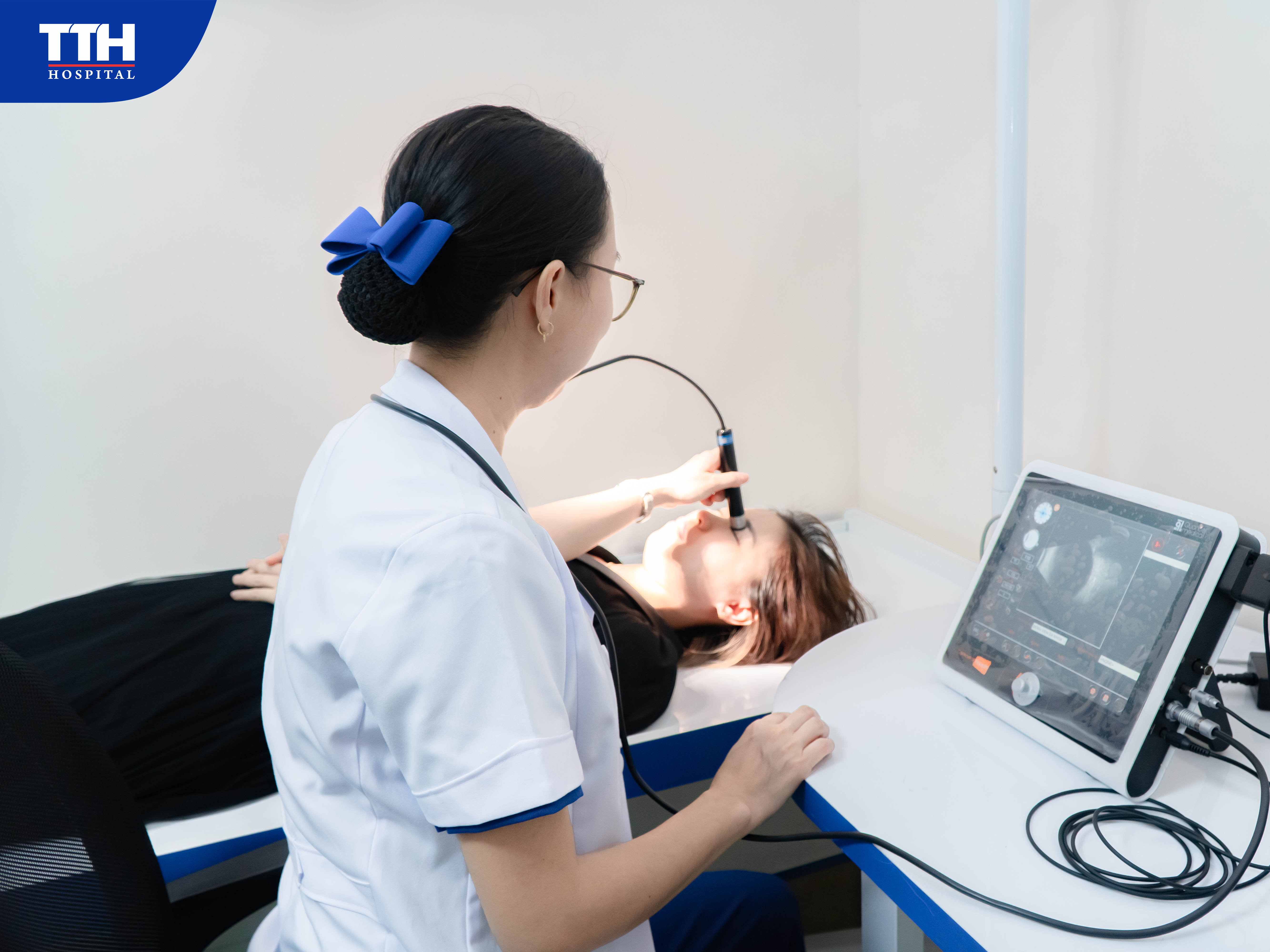 Điều trị quặm mi tại Bệnh viện Đa khoa TTH Quảng Bìn