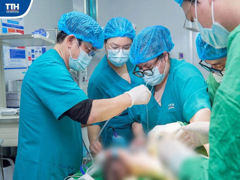 Hồi phục nhanh chóng - niềm vui của gia đình và đội ngũ y bác sĩ