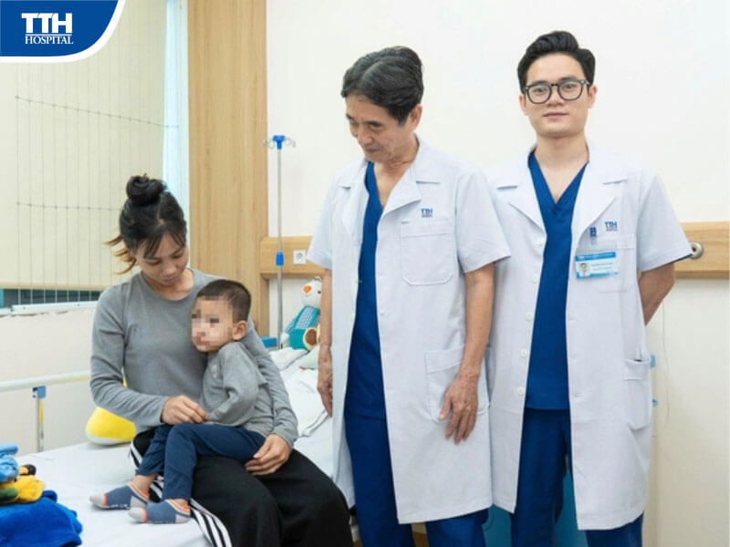 Khuyến cáo từ bác sĩ: Không nên chủ quan với dấu hiệu bất thường ở trẻ