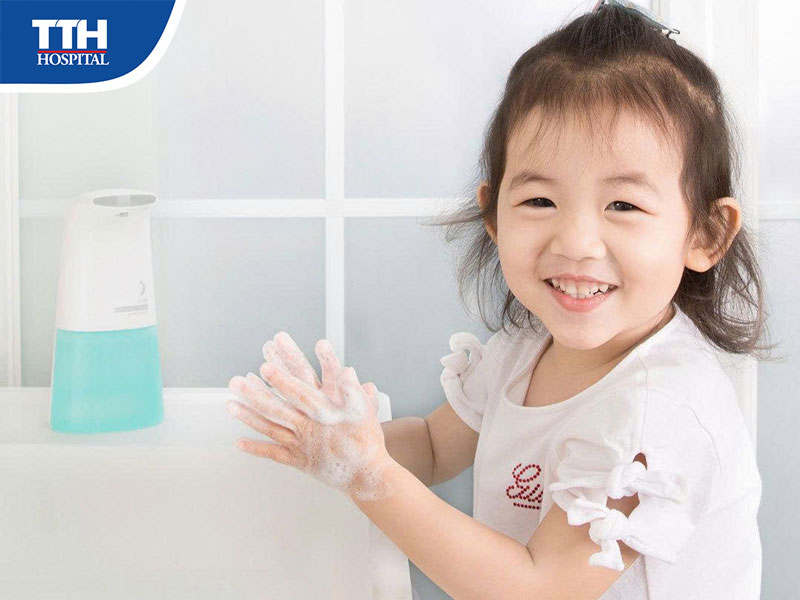 Phòng ngừa tay chân miệng cho trẻ