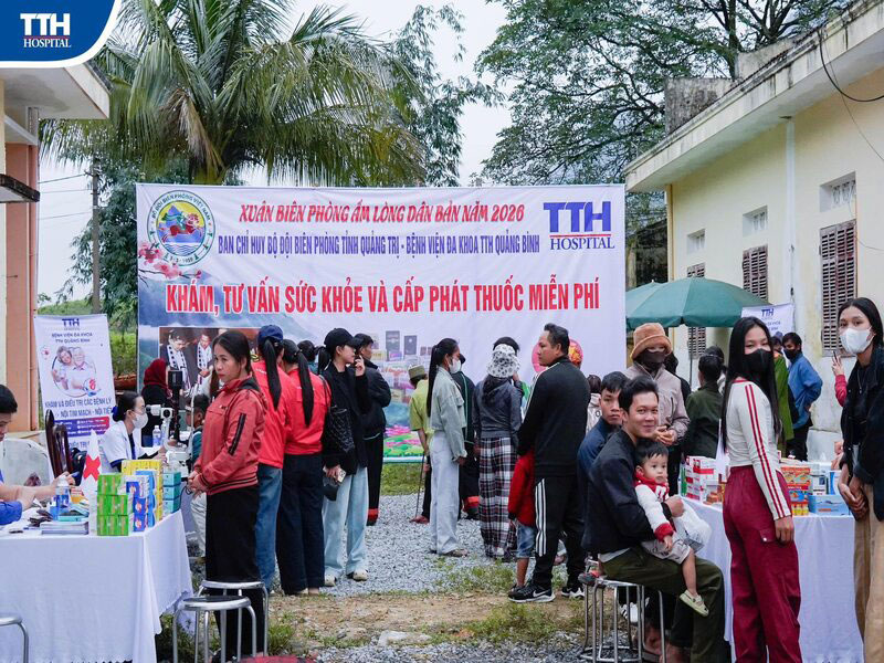 Tiếp nối hành trình tại xã Kim Phú - “Xuân Biên phòng ấm lòng Dân bản”